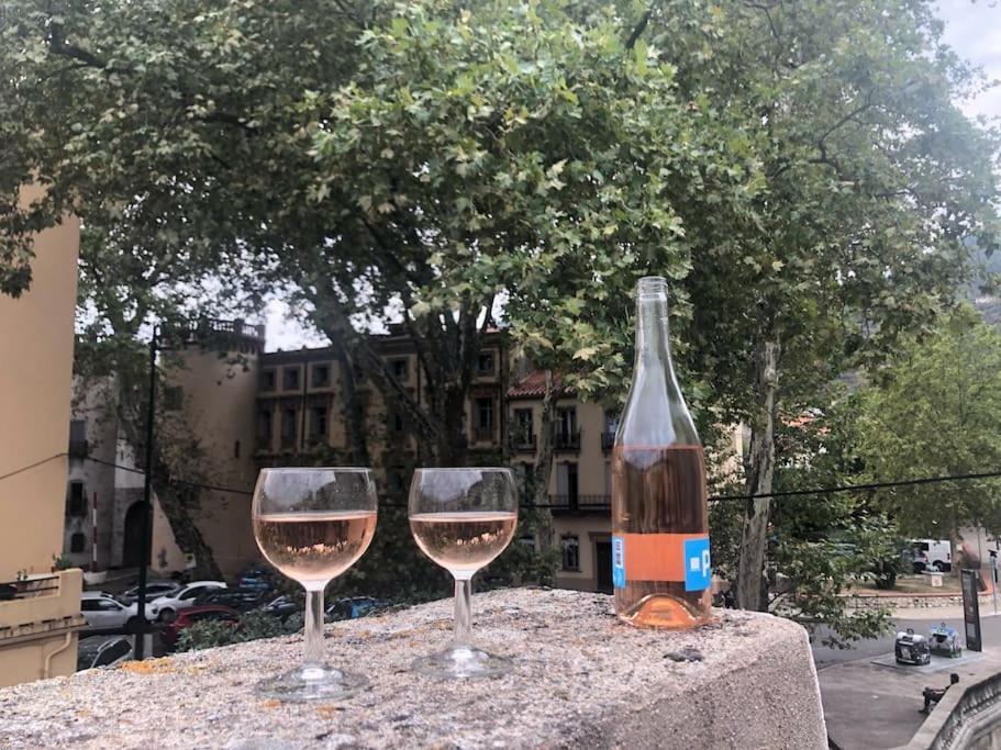 Au Coeur De Ville Avec Terrasse Céret Exterior foto
